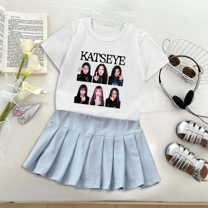 패션 K-POP K-캣아이 티셔츠 플리츠 스커트 세트  - Street Fashion Tshirt 리뷰 및 가격