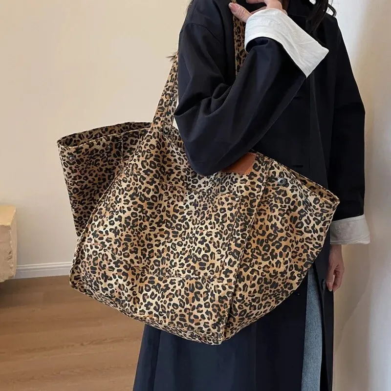 세련된 레오파드 프린트 캐주얼 겨드랑이 토트백, 레트로 - Tote Bag Canvas Print 리뷰 및 가격